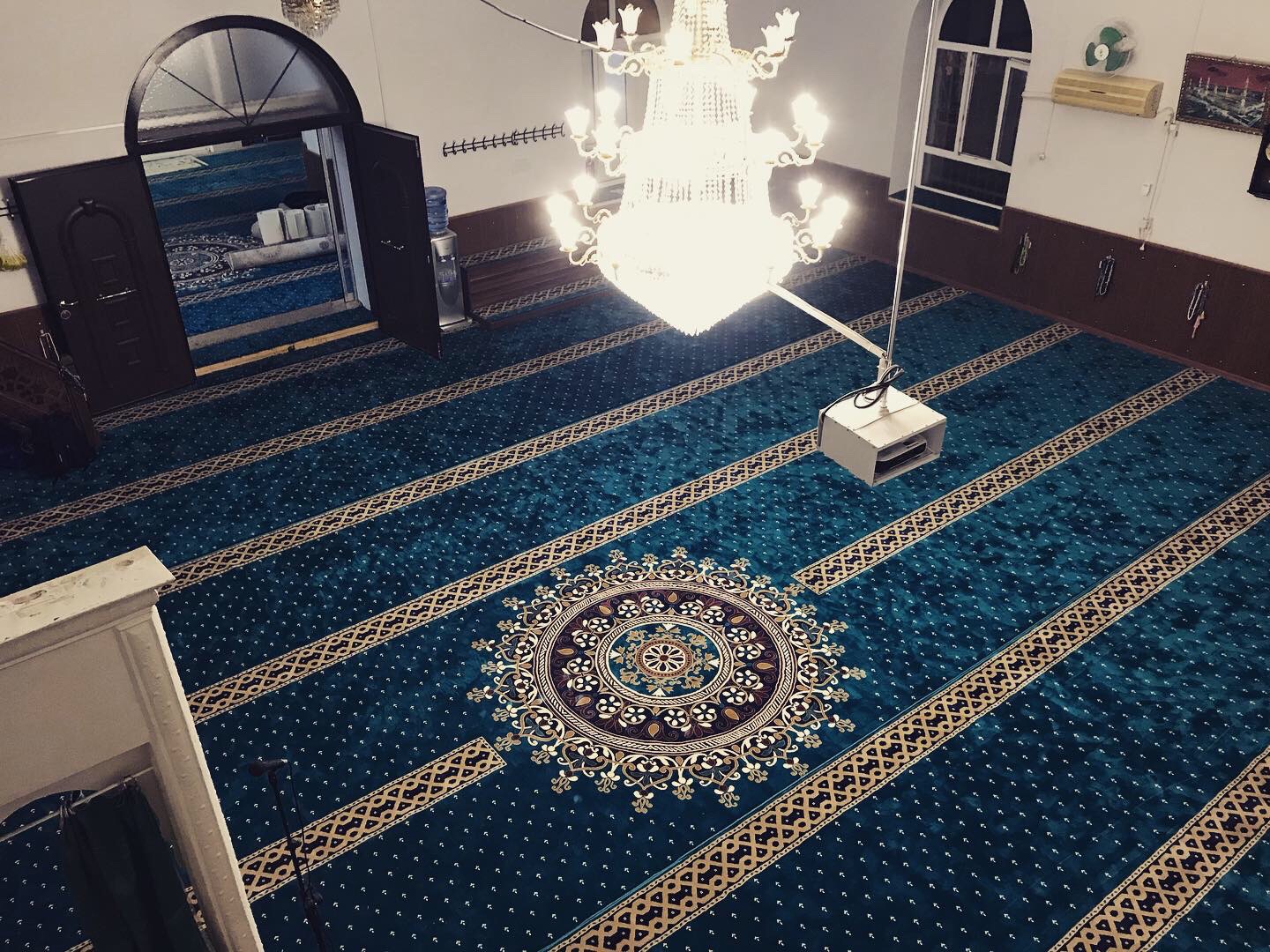 UCUZA CAMİ HALISI SATIN ALABİLİR MİSİNİZ?